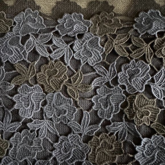 LIKE NEW White House Black Market Black and Navy Floral Sheer Top - Picture 4 of 6